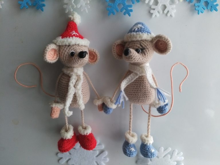 Amigurumi Mouse in Hat Free Crochet Pattern